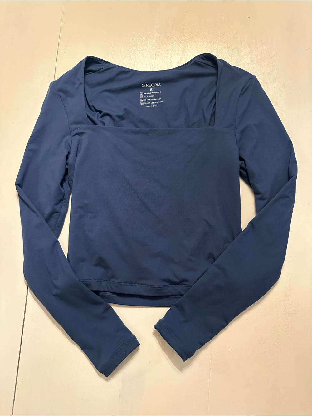 ReoRia Navy Long Sleeve Square Neck Top